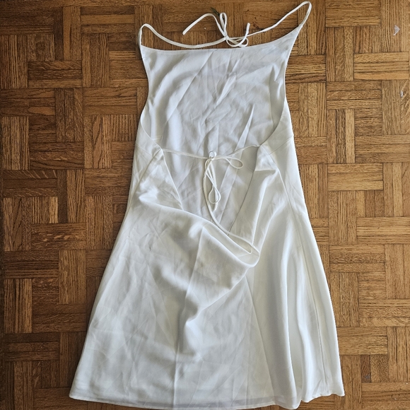Peppermayo Ezra Satin‎ Mini Dress White Us Size 10 Open Back Halter Top - Picture 5 of 9